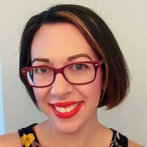 Meet your Posher, Leslie